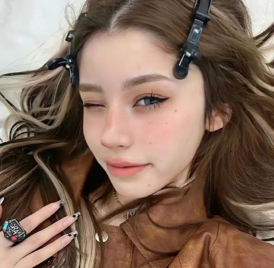 纽约唯一活着的男孩 海报